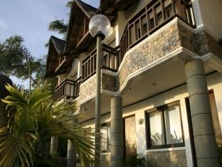 Crystal Blue Resort 바탕가스 외부 사진
